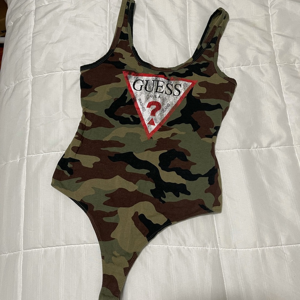 Guess camo print bodysuit